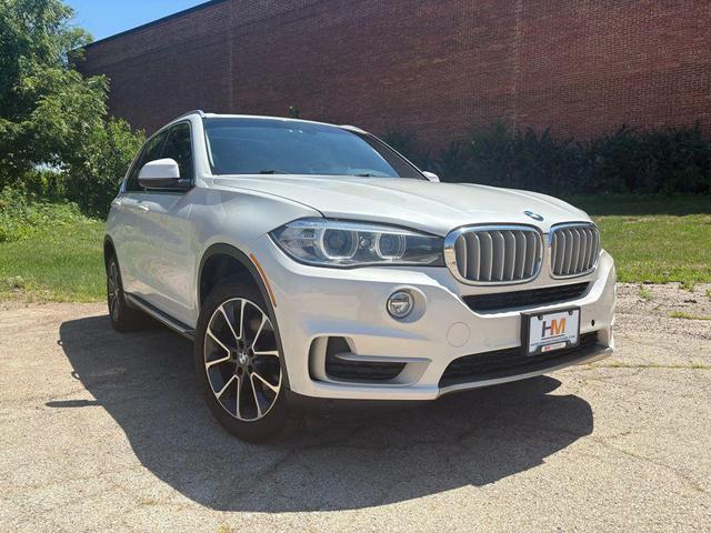 Photo of 2014 White BMW X5