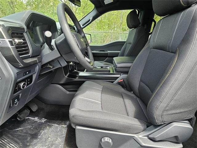 Photo of 2025 Oxford White Ford F-150