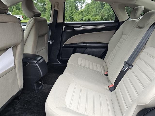 Photo of 2018 Blue Ford Fusion