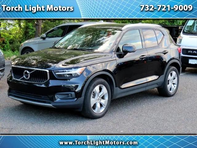 2022 Volvo XC40