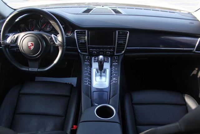 Photo of 2012 Silver Porsche Panamera