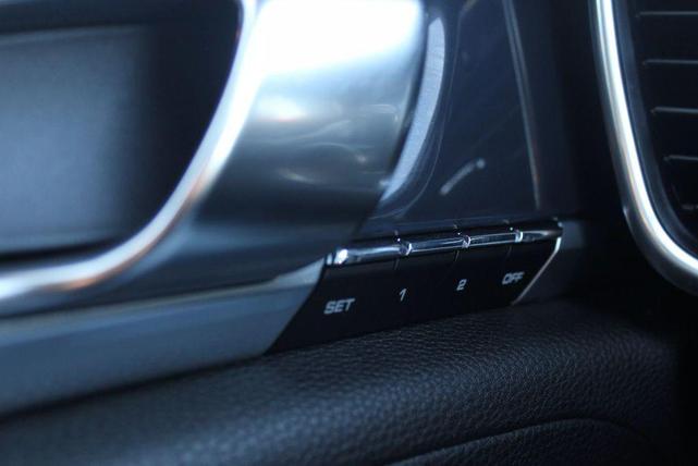 Photo of 2012 Silver Porsche Panamera