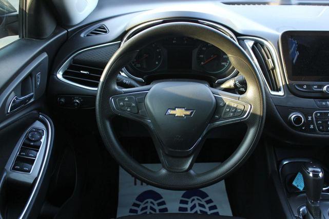 Photo of 2020 Shadow Gray Metallic Chevrolet Malibu