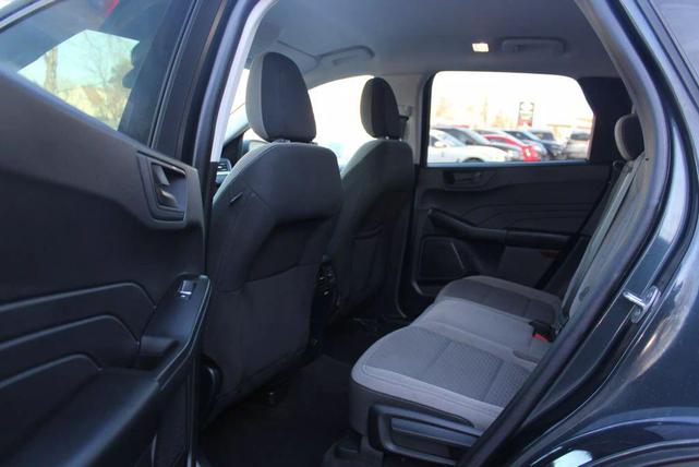 Photo of 2022 Blue Ford Escape