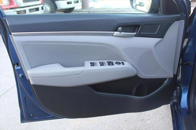 Photo of 2020 Lakeside Blue Hyundai ELANTRA