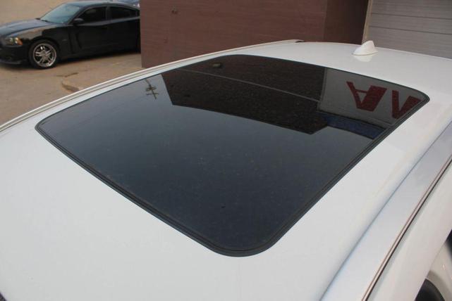 Photo of 2014 Crystal White Pearl Volvo XC60