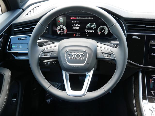 Photo of 2025 Glacier White Metallic Audi Q7