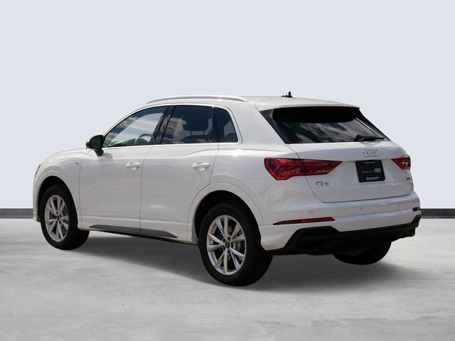 Photo of 2025 Arkona White Audi Q3