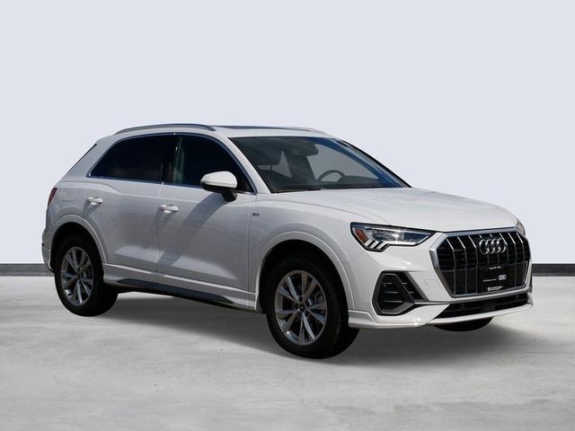 Photo of 2025 Arkona White Audi Q3