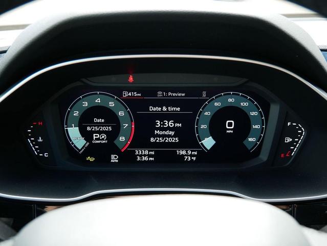 Photo of 2025 Arkona White Audi Q3