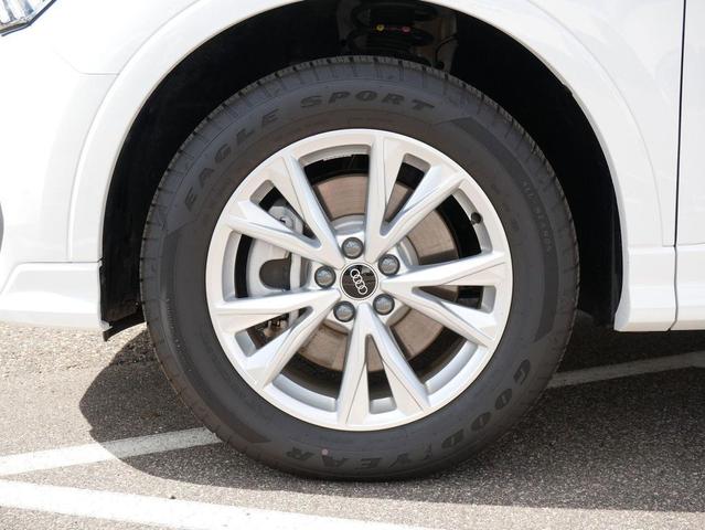 Photo of 2025 Arkona White Audi Q3