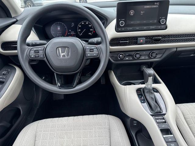 Photo of 2025 Lunar Silver Metallic Honda HR-V