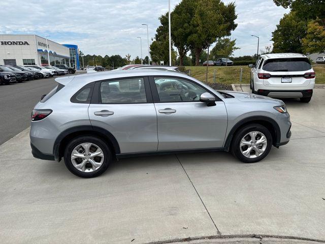 Photo of 2025 Lunar Silver Metallic Honda HR-V