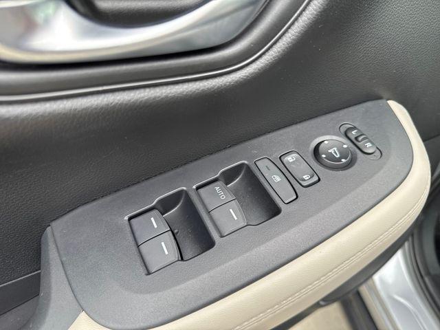 Photo of 2025 Lunar Silver Metallic Honda HR-V