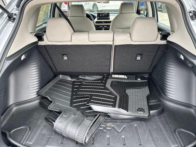 Photo of 2025 Lunar Silver Metallic Honda HR-V