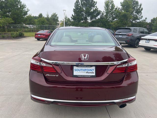 Photo of 2016 Basque Red Pearl II Honda Accord
