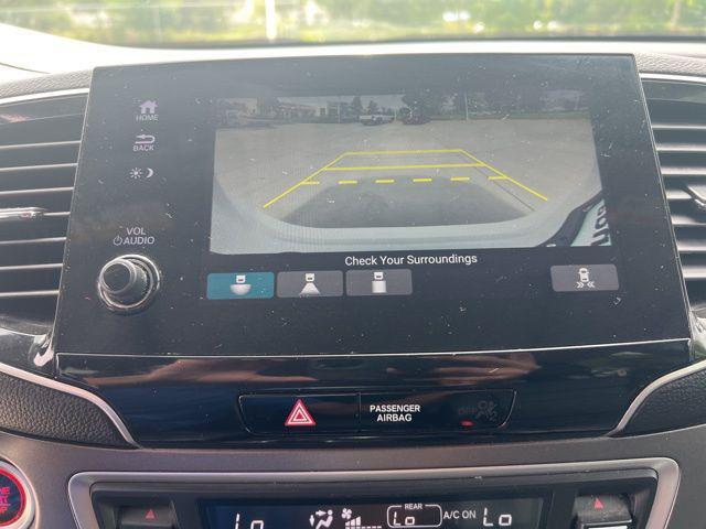Photo of 2022 Platinum White Honda Pilot