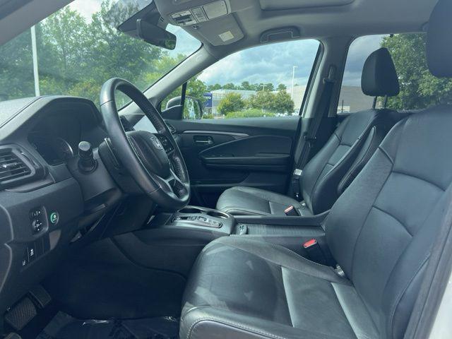 Photo of 2022 Platinum White Honda Pilot