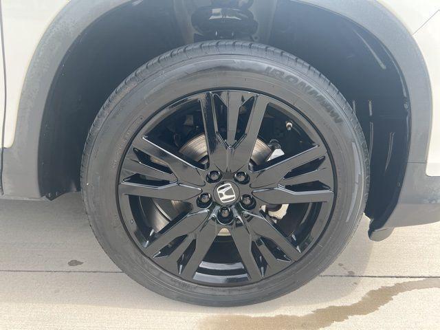 Photo of 2022 Platinum White Honda Pilot