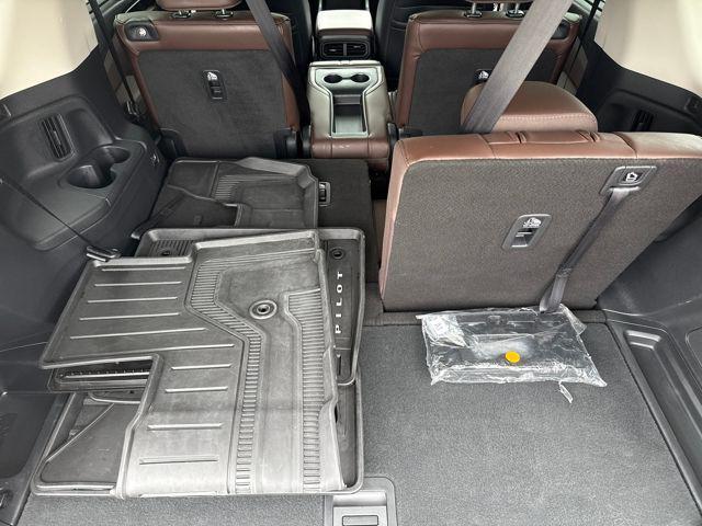 Photo of 2025 Nh-797mv/Modern Honda Pilot