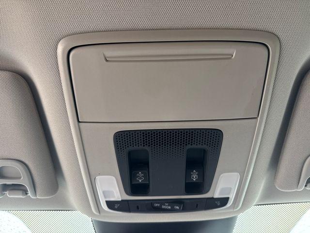Photo of 2025 Nh-797mv/Modern Honda Pilot