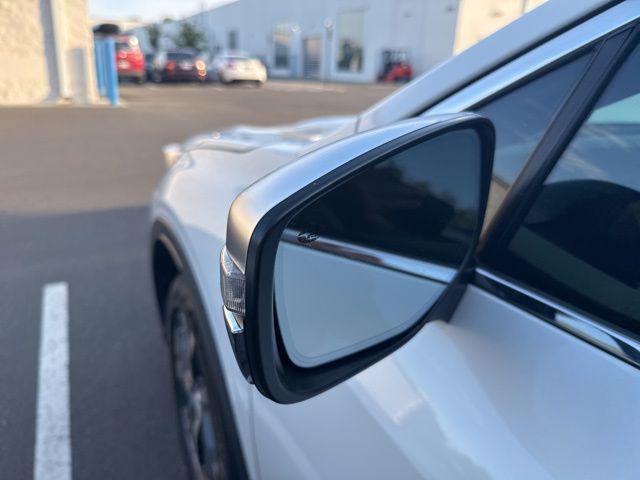 Photo of 2021 Crystal White Pearl Subaru Outback