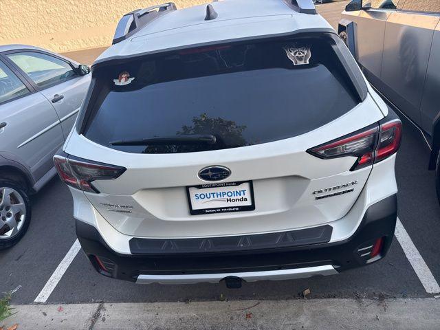 Photo of 2021 Crystal White Pearl Subaru Outback