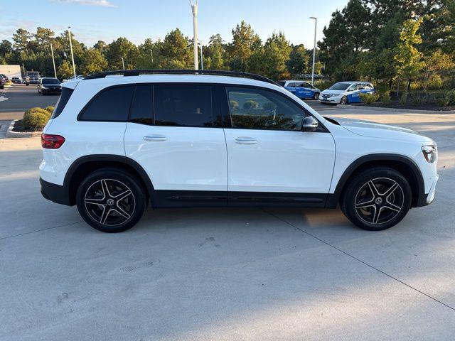 Photo of 2024 Polar White Mercedes-Benz GLB 250