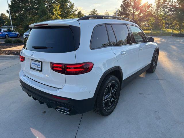Photo of 2024 Polar White Mercedes-Benz GLB 250