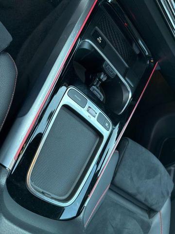 Photo of 2024 Polar White Mercedes-Benz GLB 250