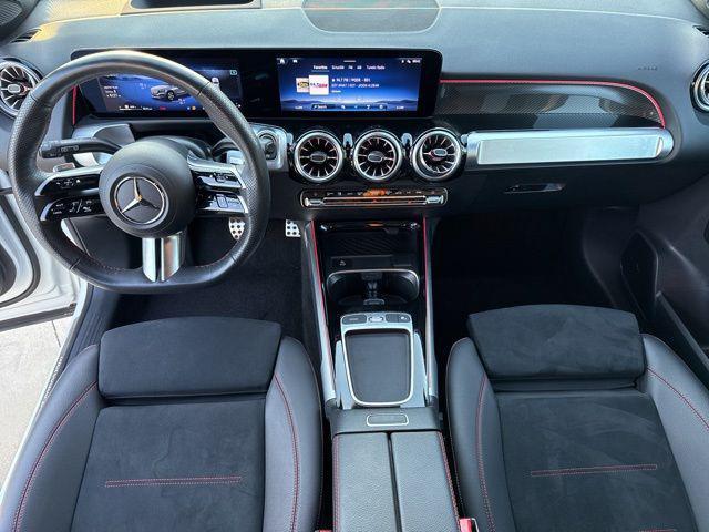 Photo of 2024 Polar White Mercedes-Benz GLB 250