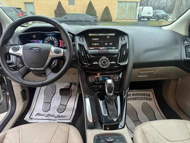 Photo of 2013 SILVER Ford Focus Electric