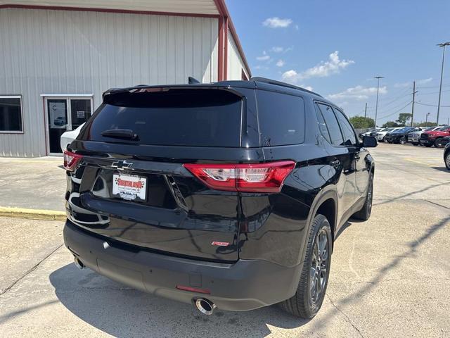 Photo of 2021 Mosaic Black Metallic Chevrolet Traverse