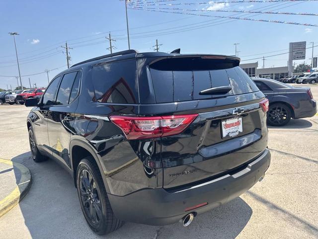 Photo of 2021 Mosaic Black Metallic Chevrolet Traverse