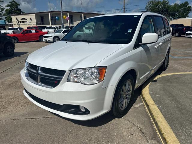 Photo of 2019 White Knuckle Clearcoat Dodge Grand Caravan