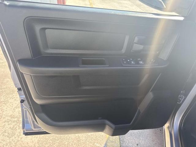Photo of 2024 Billet Silver Metallic Clearcoat RAM 1500