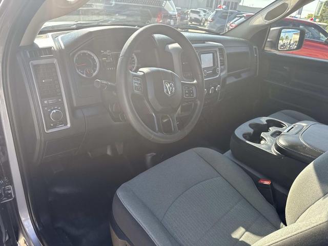 Photo of 2024 Billet Silver Metallic Clearcoat RAM 1500