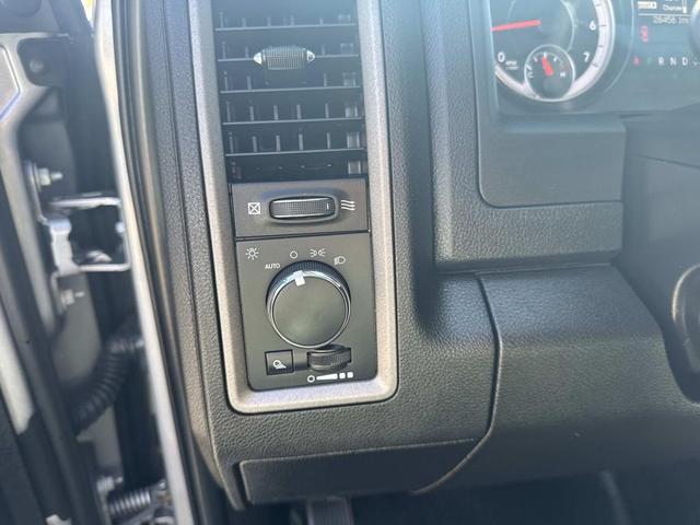 Photo of 2024 Billet Silver Metallic Clearcoat RAM 1500