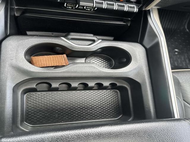 Photo of 2021 Granite Crystal Metallic Clearcoat RAM 1500