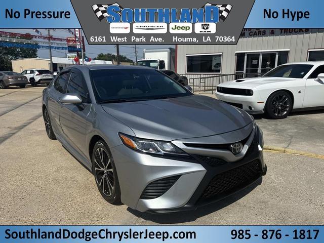 Photo of 2020 Celestial Silver Metallic Toyota Camry