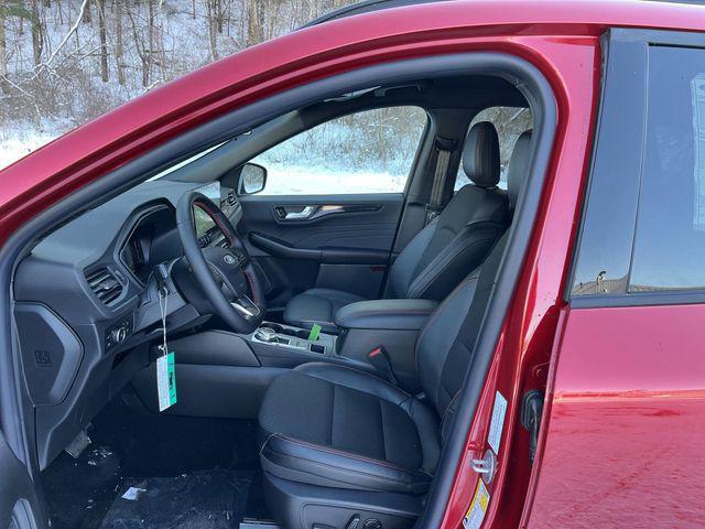 Photo of 2025 Rapid Red Metallic Tinted Clearcoat Ford Escape