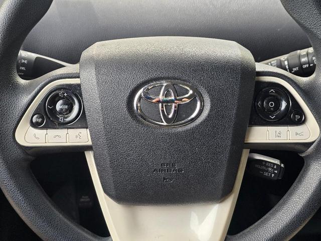 Photo of 2017 Magnetic Gray Metallic Toyota Prius