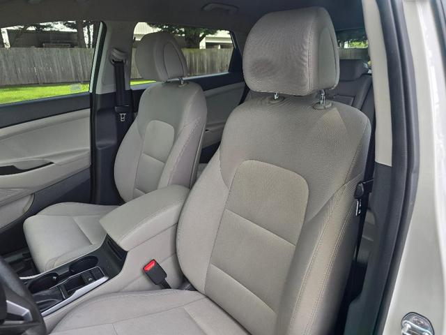 Photo of 2018 Dazzling White Hyundai TUCSON