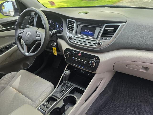 Photo of 2018 Dazzling White Hyundai TUCSON