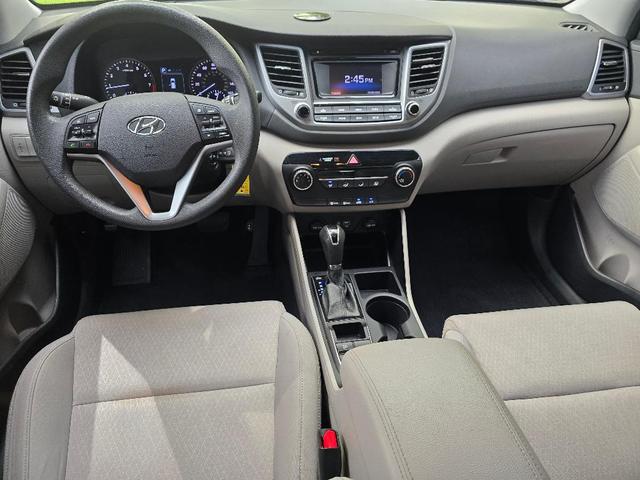 Photo of 2018 Dazzling White Hyundai TUCSON