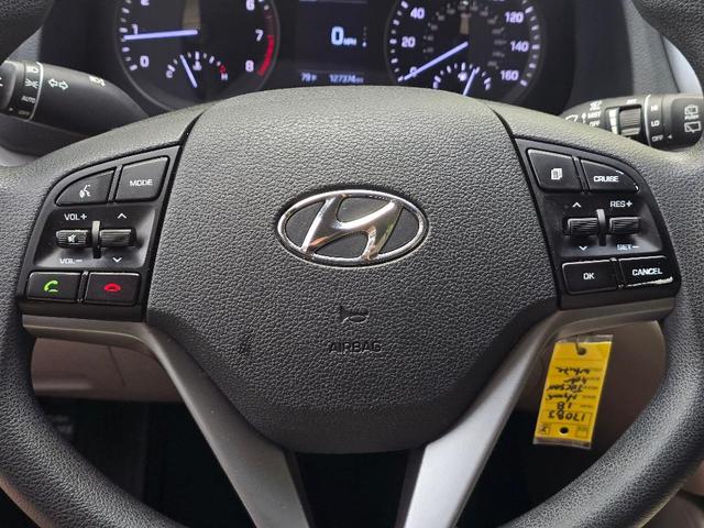 Photo of 2018 Dazzling White Hyundai TUCSON