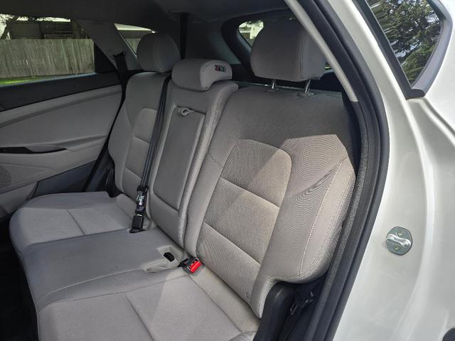Photo of 2018 Dazzling White Hyundai TUCSON