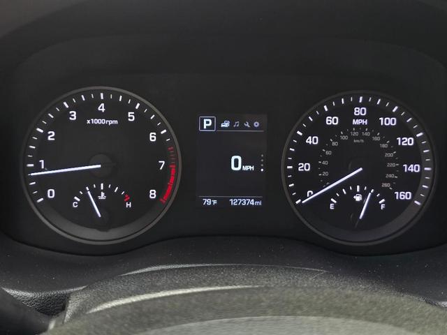 Photo of 2018 Dazzling White Hyundai TUCSON