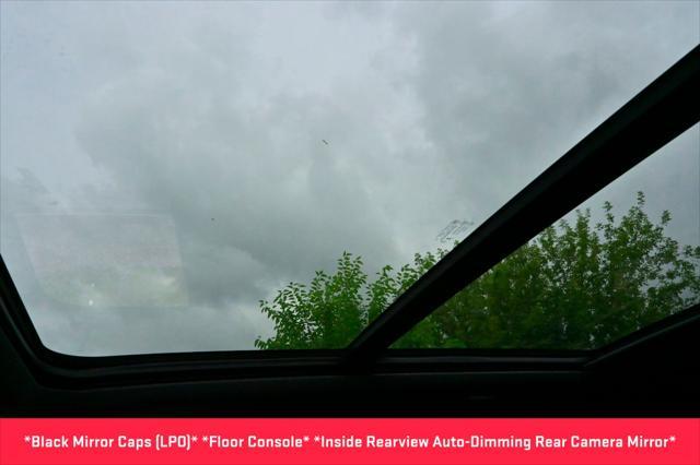 Photo of 2025 Midnight Pine GMC Yukon