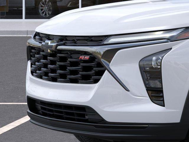 Photo of 2026 Summit White Chevrolet Trax
